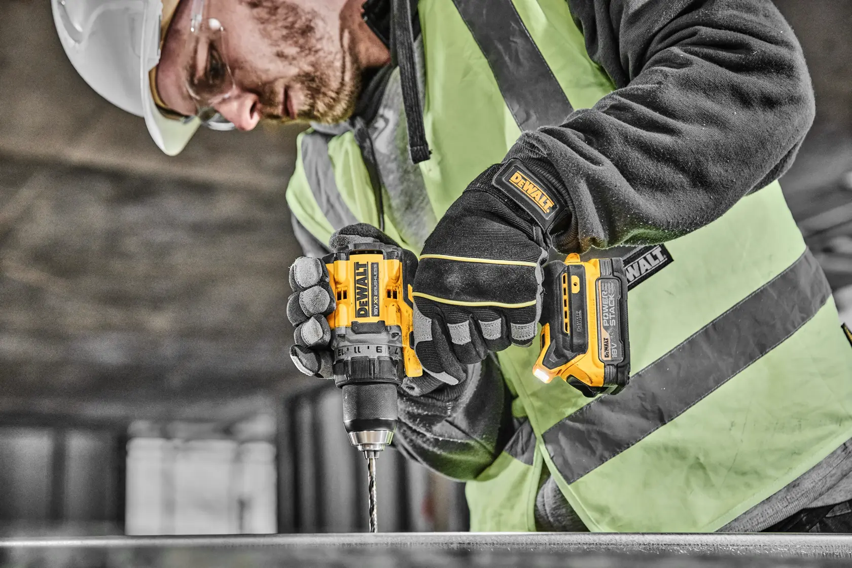 18V XR® Brushless Drill Driver - 2 X 1.7Ah POWERSTACK™ Batteries