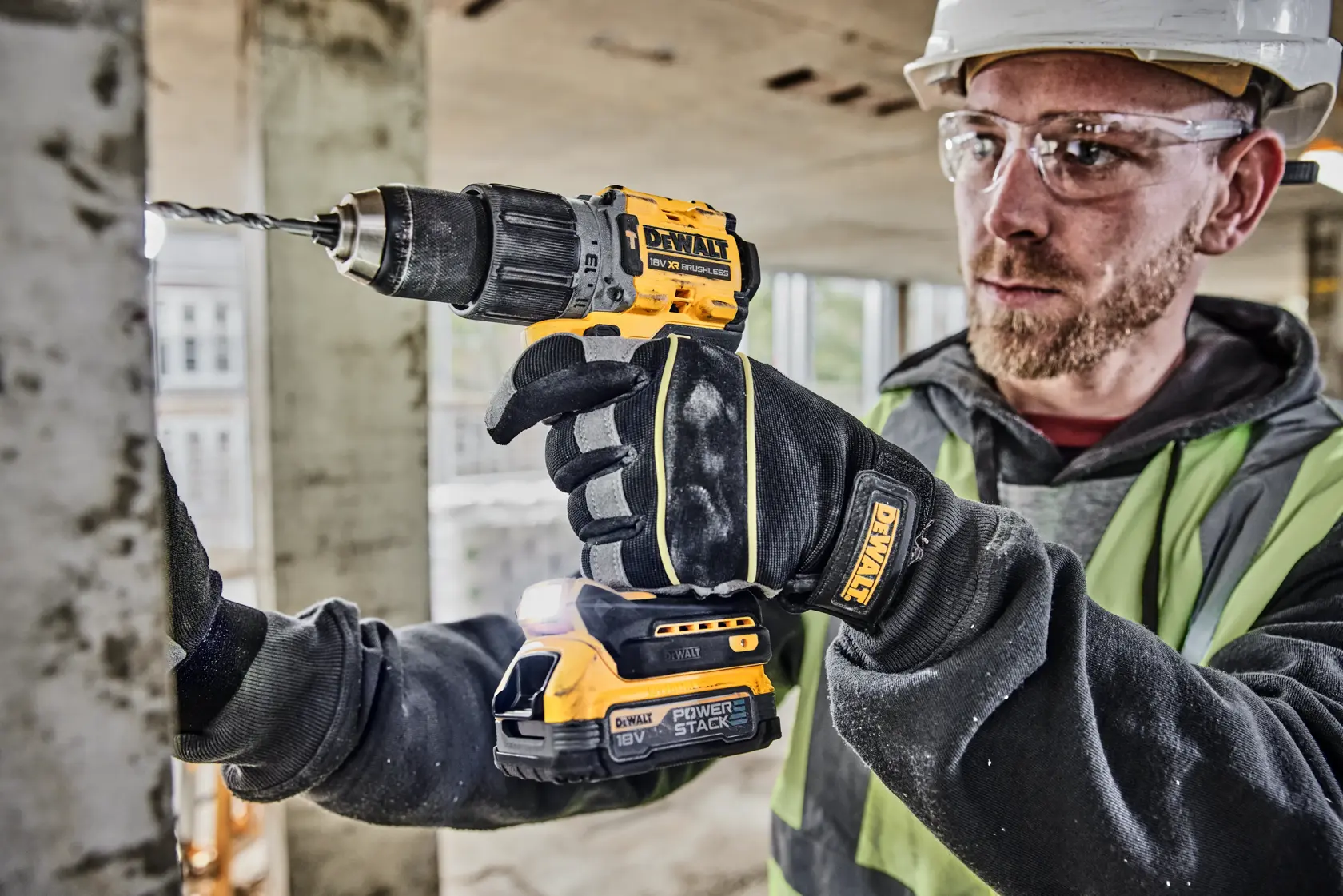 18V XR® Brushless Hammer Drill Driver - 2 X 1.7Ah POWERSTACK™ Battery