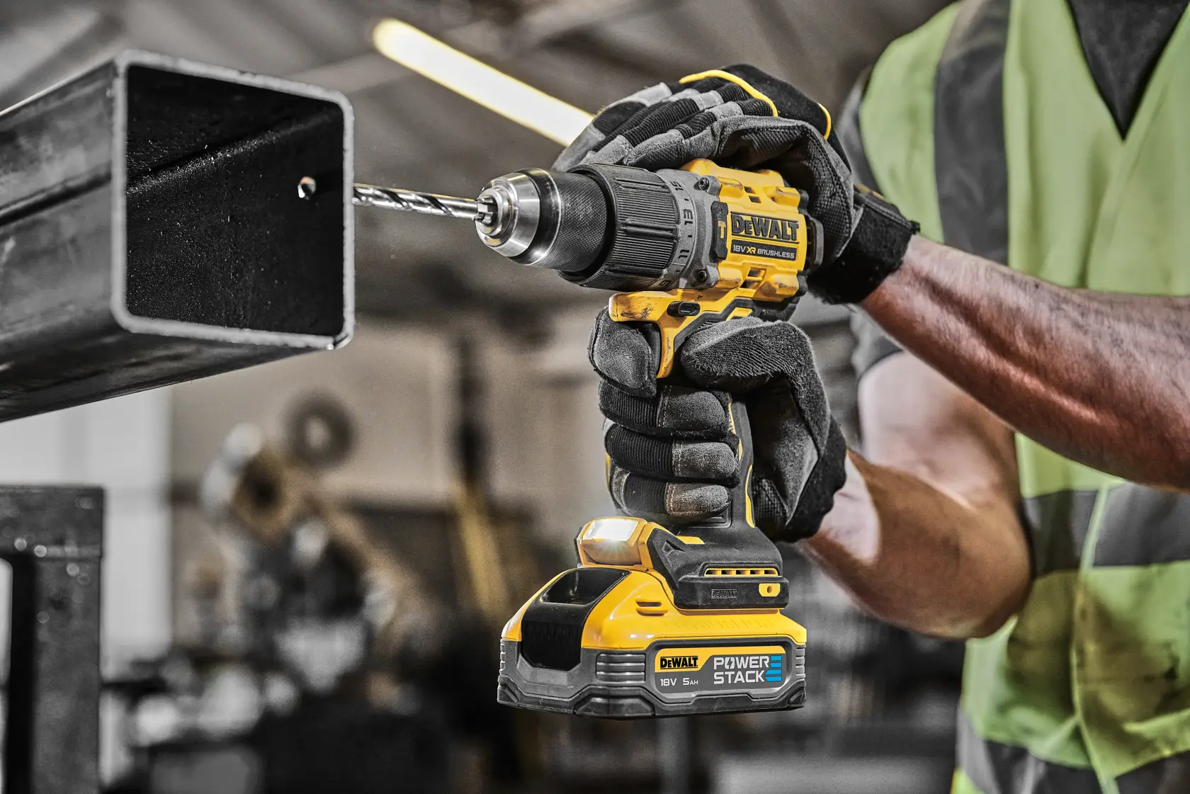 18V XR® Brushless Hammer Drill Driver - 2 X 5Ah POWERSTACK™ Battery