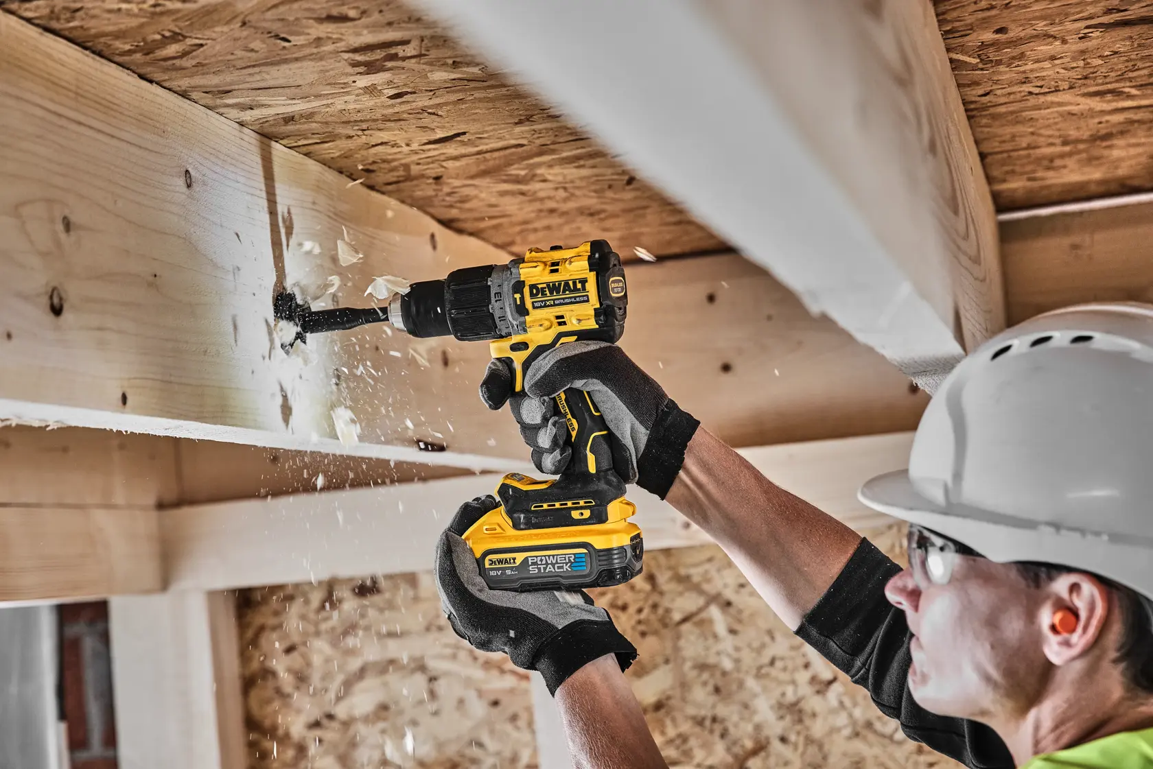 18V XR® Brushless Hammer Drill Driver - 2 X 5Ah POWERSTACK™ Battery