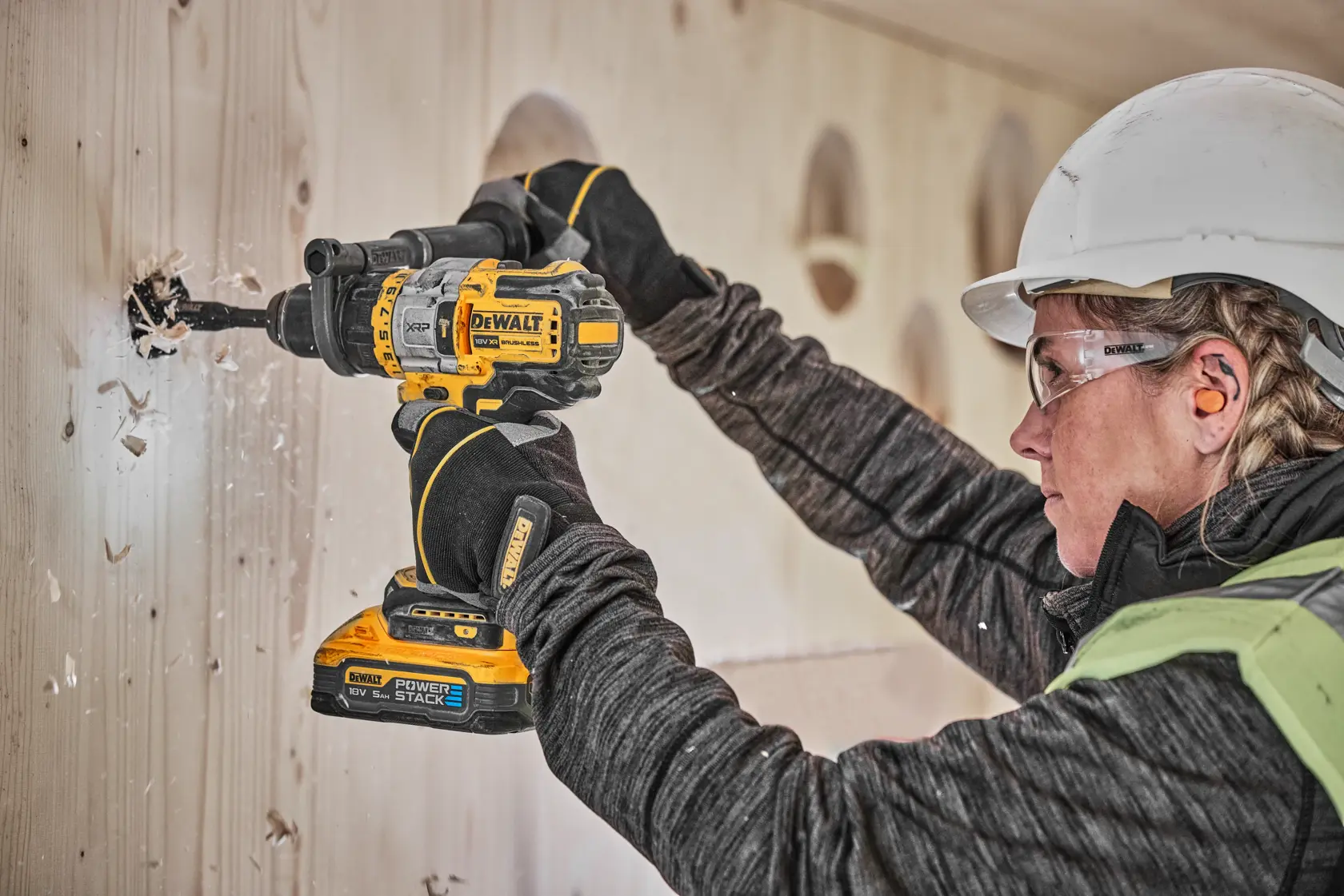 18V XR® Brushless XRP Hammer Drill Driver - 2 X 5Ah POWERSTACK™ BATTERY