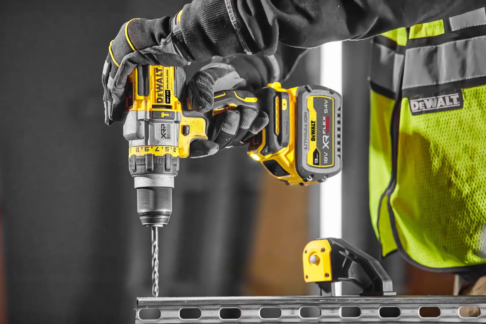 18V XR® XRP Hammer Drill Driver With FLEXVOLT® ADVANTAGE (1 X 9 Ah)