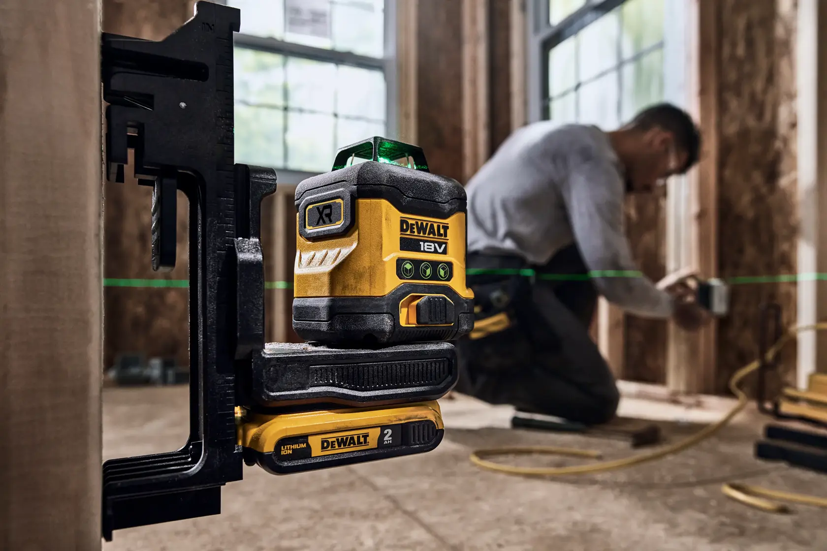 18V XR® Compact 3x360 Laser Kit