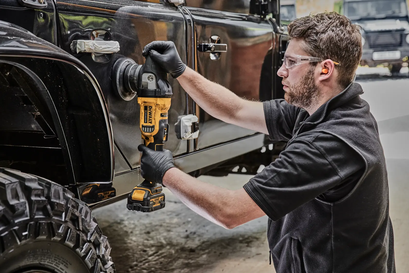 18V XR® Brushless 125mm Dual Action Polisher - Tool Only