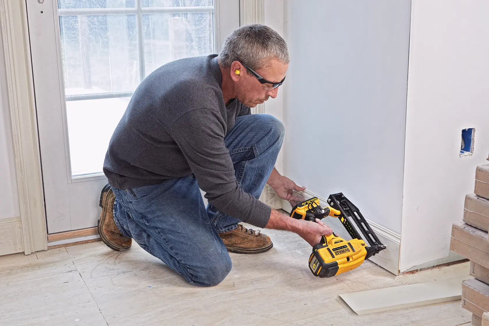 18V XR® Brushless 16Ga Second Fix Straight Nailer (Tool Only)