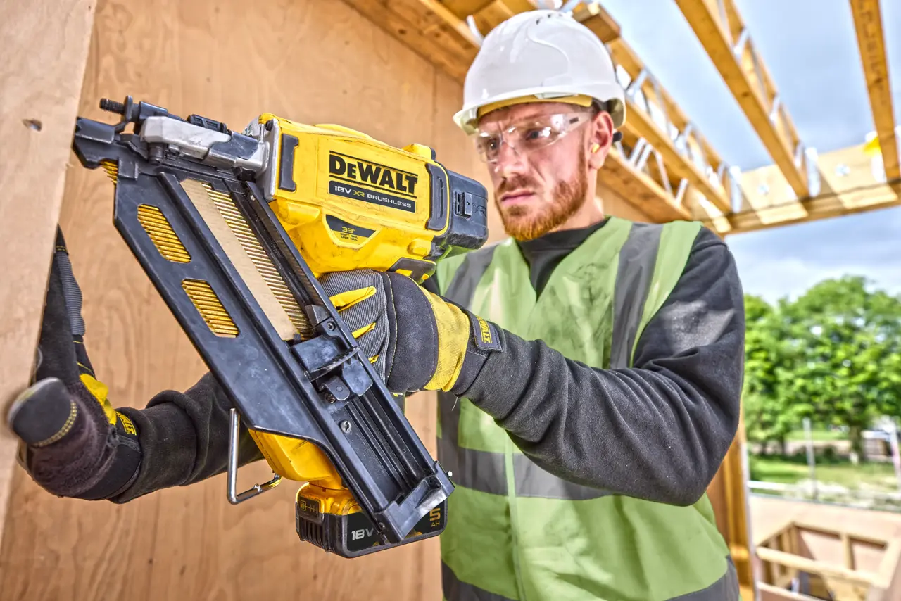 DeWalt DCN930P2 – podrobnost
