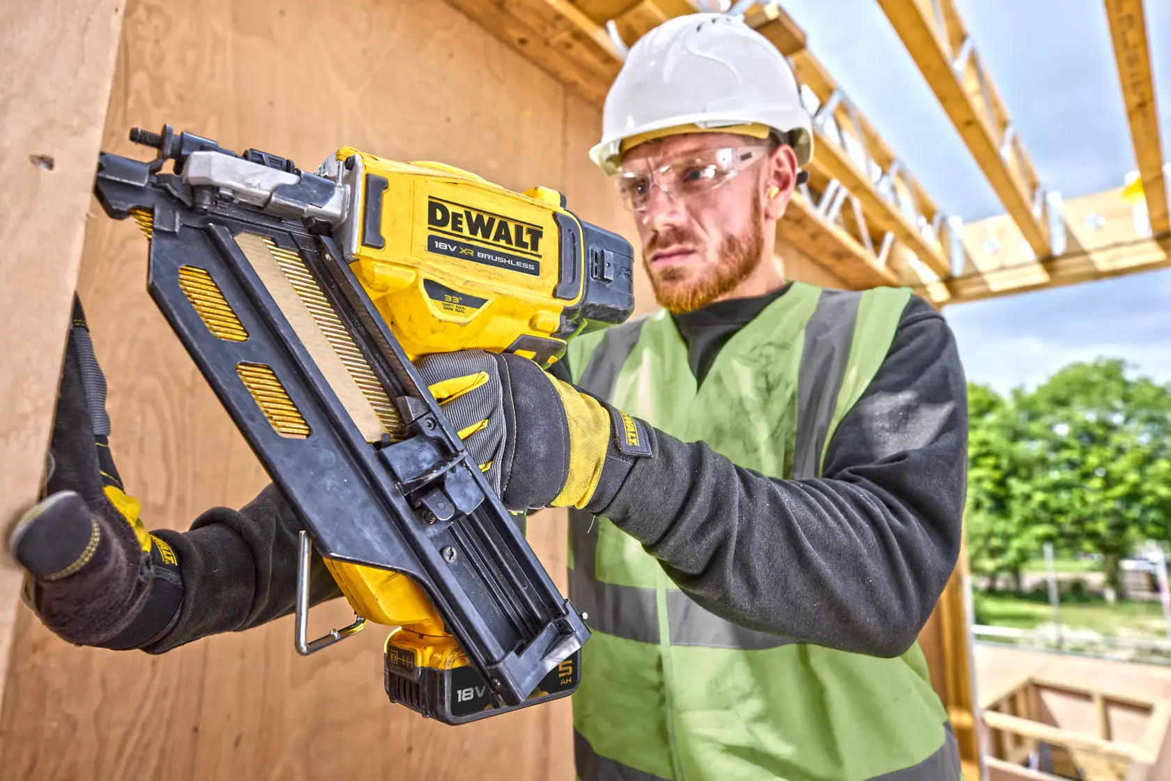 18V XR® Brushless Next Gen Framing Nailer - 2 X 5AH