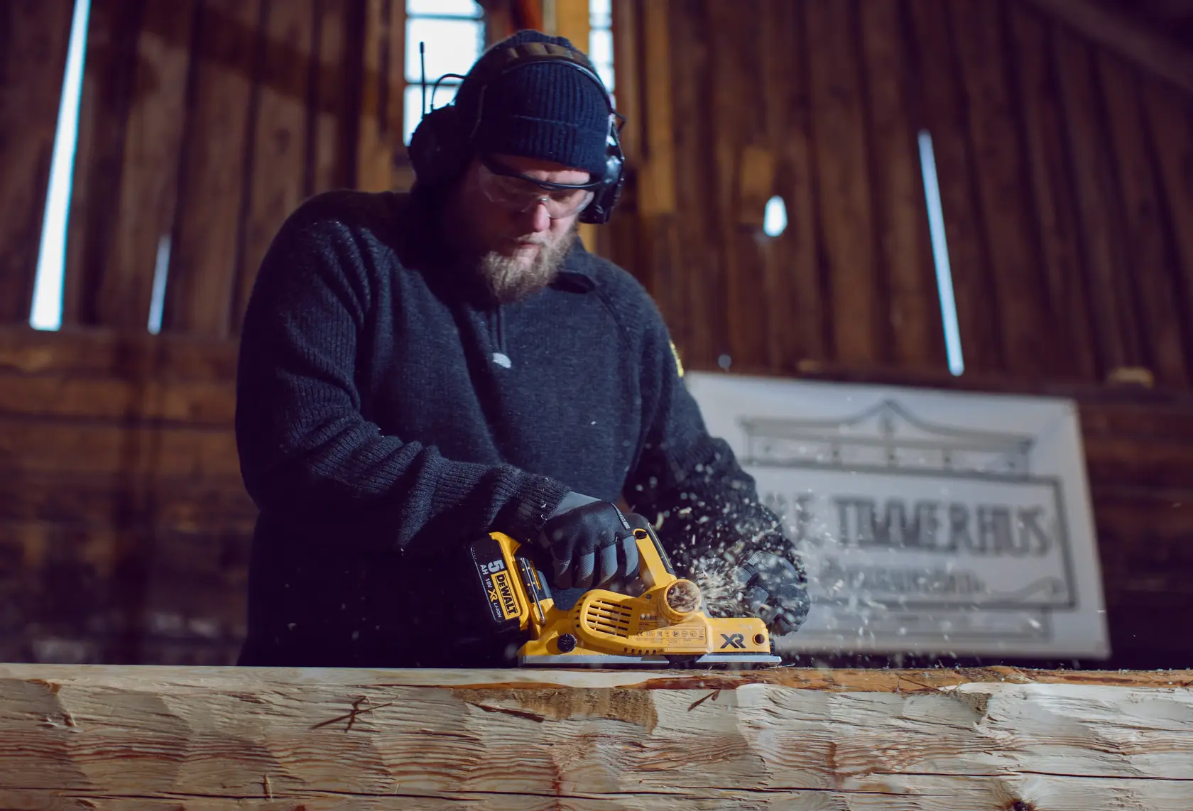 18V XR® Brushless Planer - 2 X 5Ah