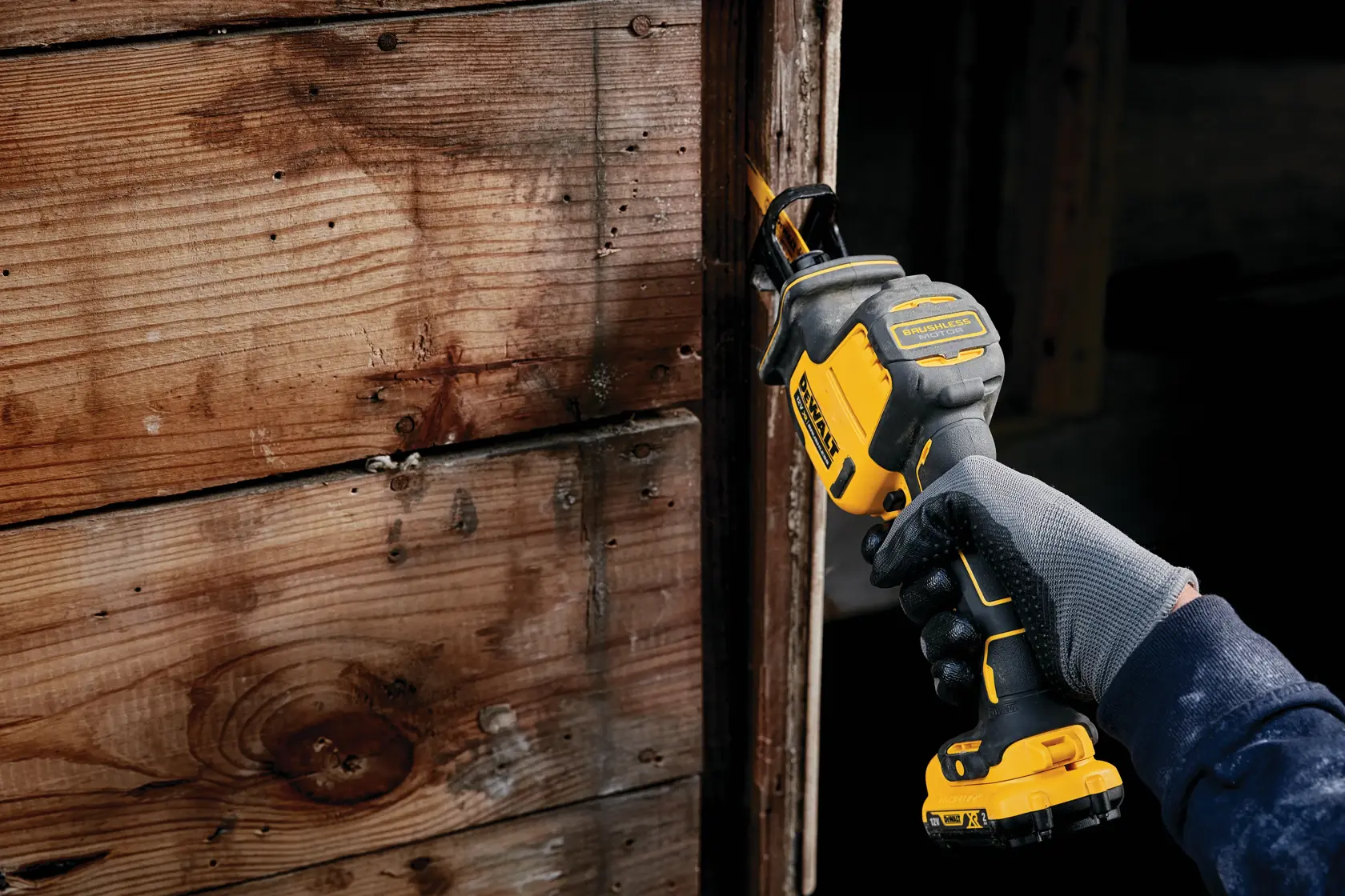 12V XR® Brushless Sub Compact Reciprocating Saw - 2 x 2Ah