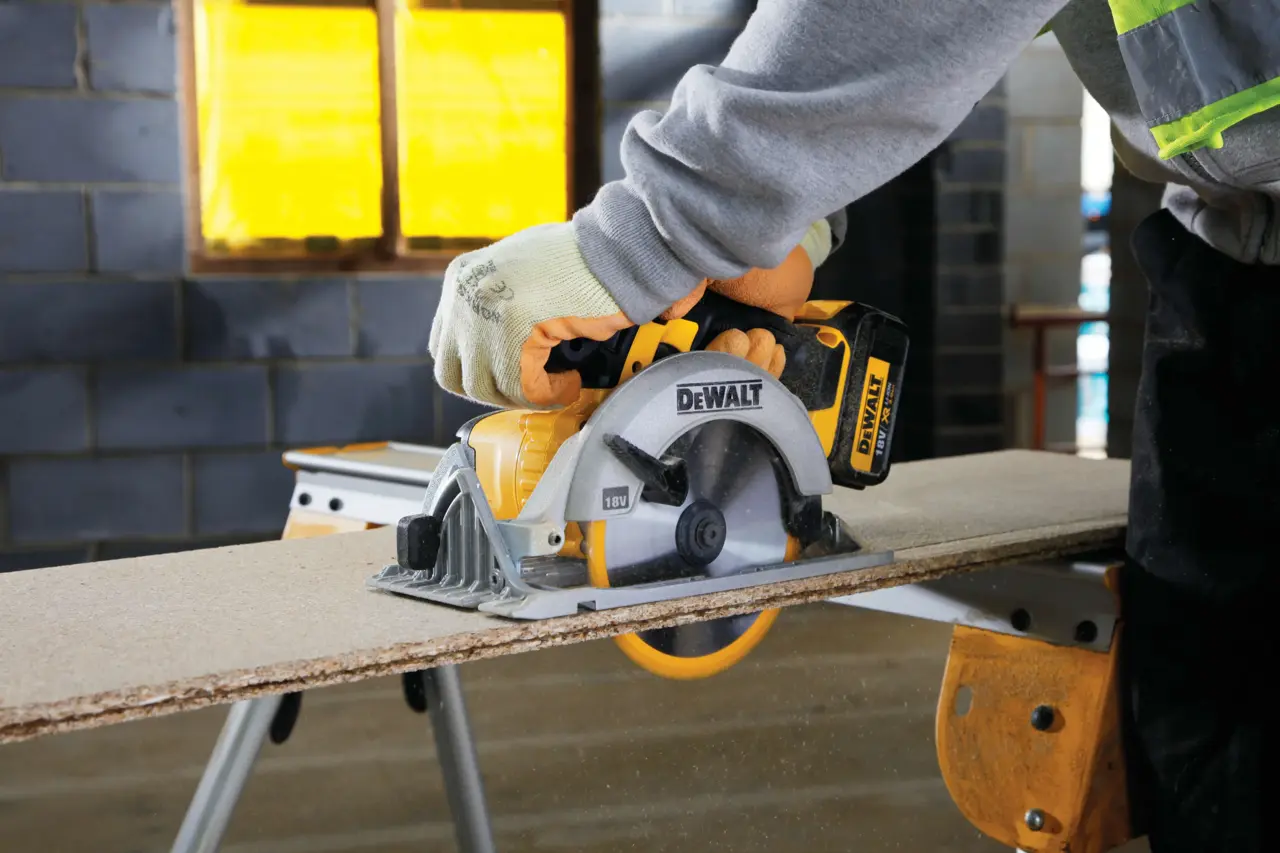 DeWalt DCS391M2 – podrobnost