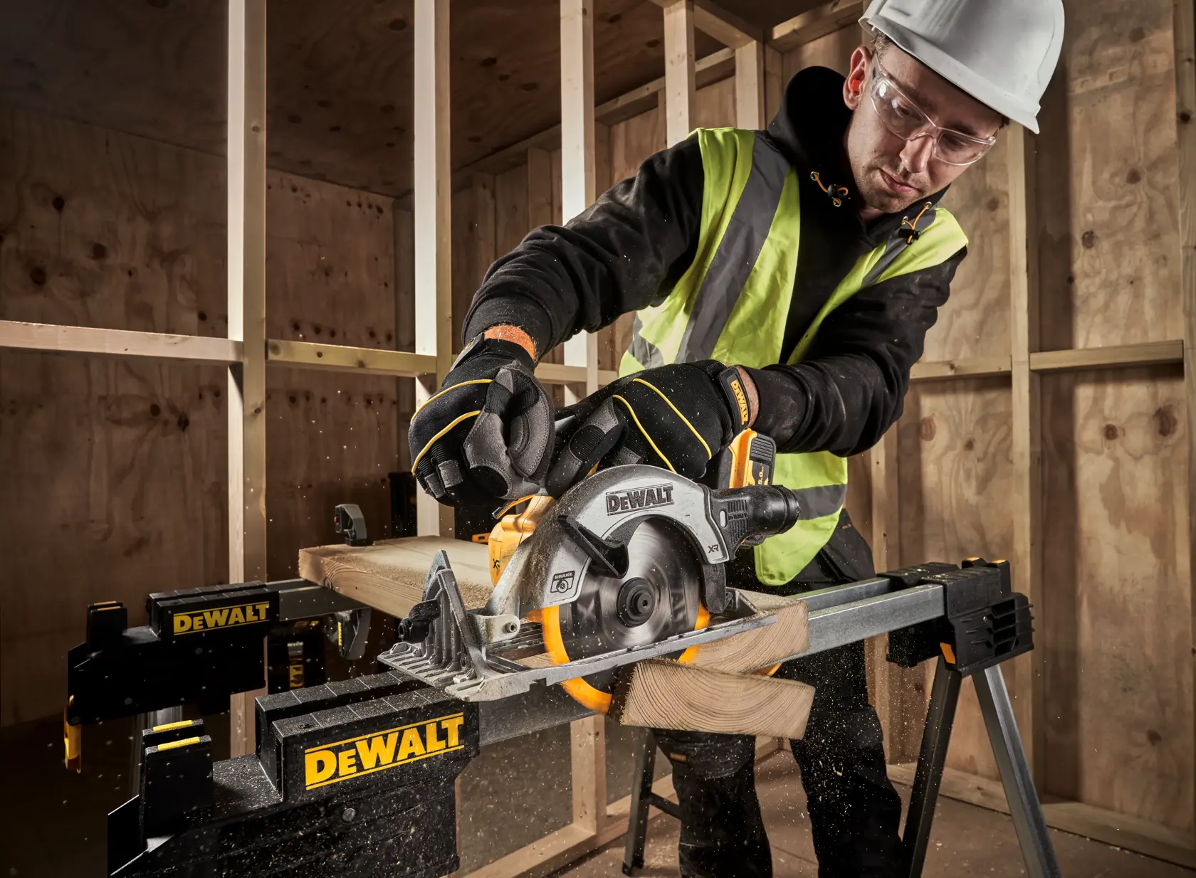 18V XR® 165mm Circular Saw (Tool Only)