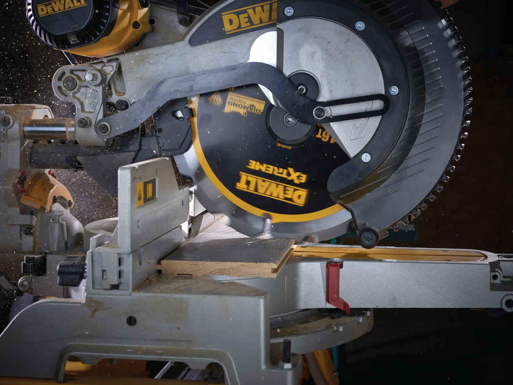 Extreme 305mm x 30mm 16t Pcd Multi Material Circular Saw Blade