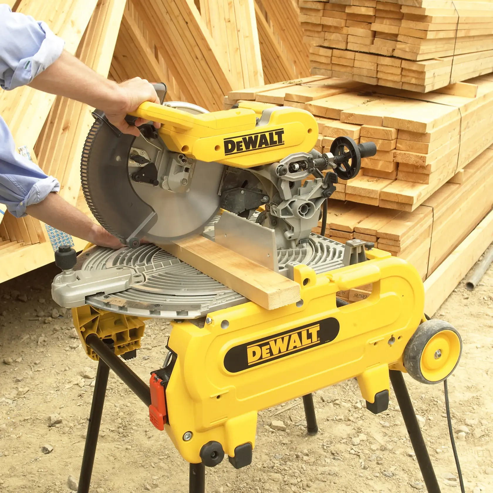 Graphic showing DEWALT XTREME Sub-Compact Series branding with the slogan 'Compact and Performance Packed' on a yellow background.