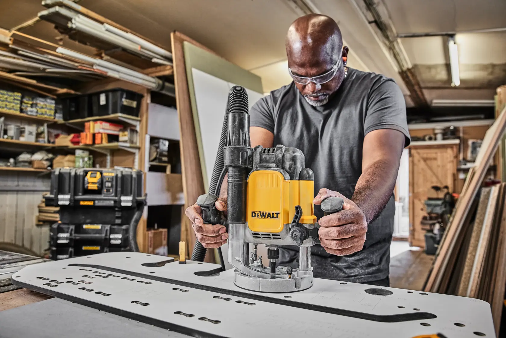 2100W 1/2" Plunge Router