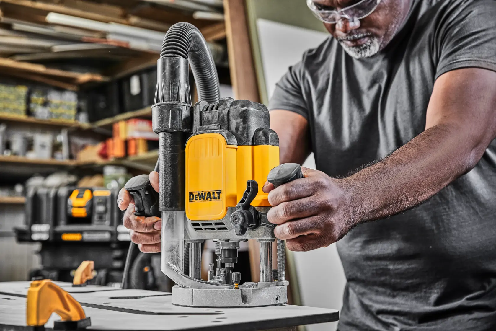 2100W 1/2" Plunge Router
