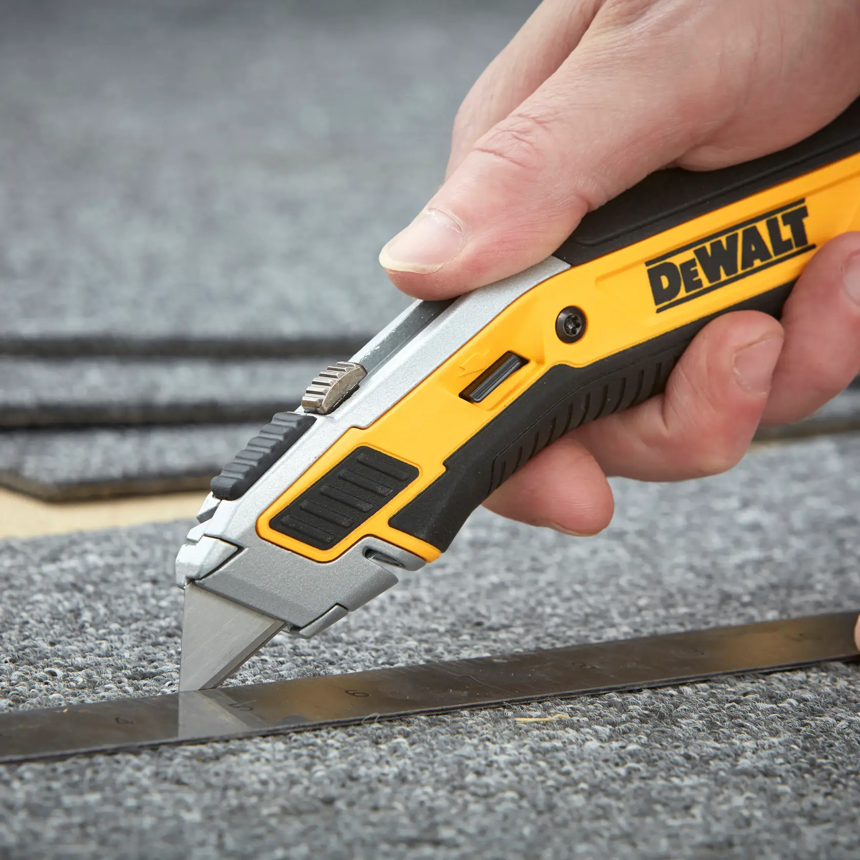 Premium Retractable Utility Knife