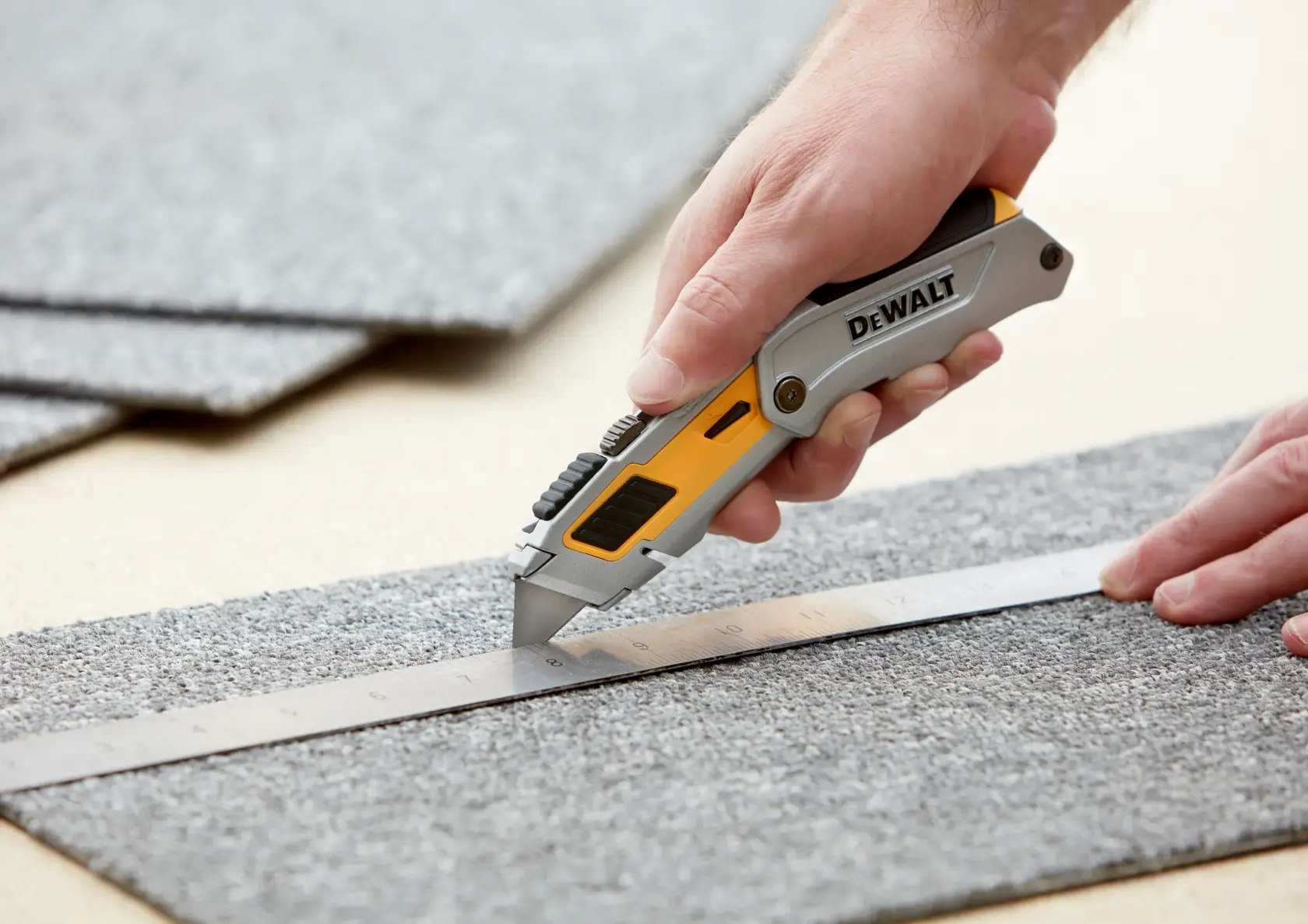 Premium Folding Retractable Utility Knife