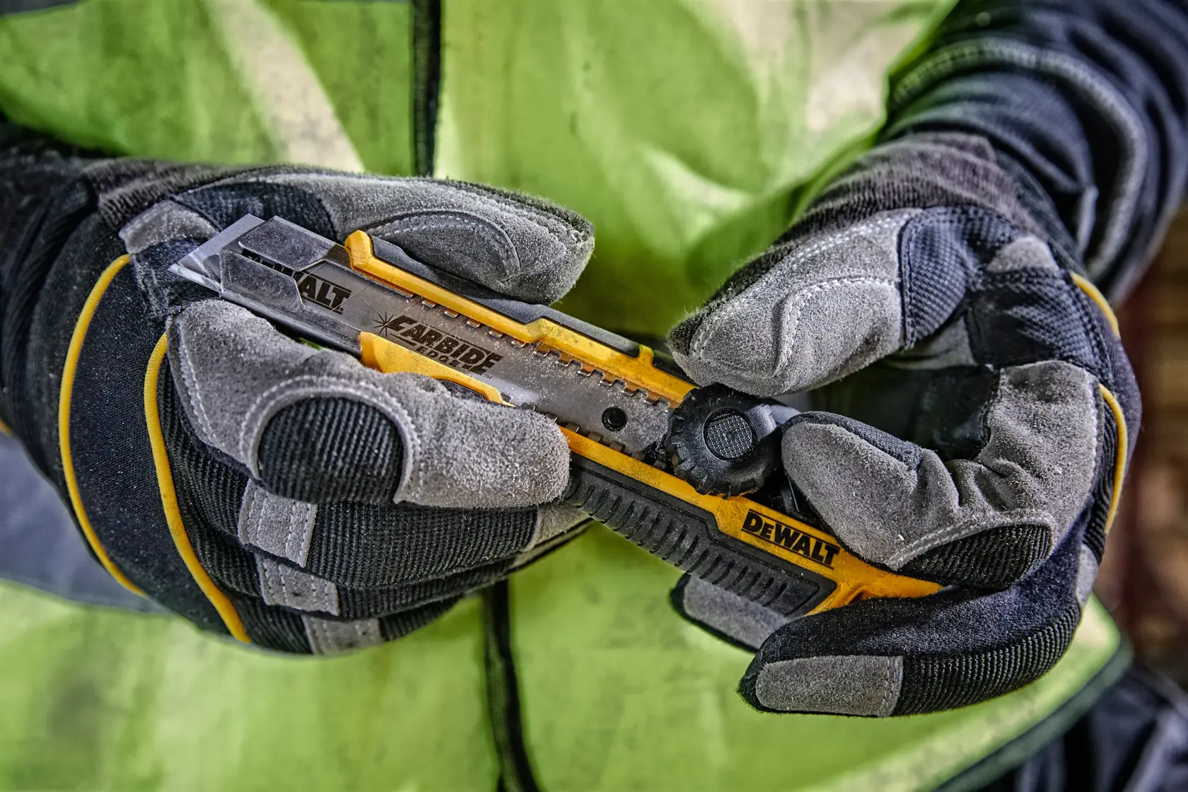 18mm Snap-off Knife With Thumb Wheel Lock