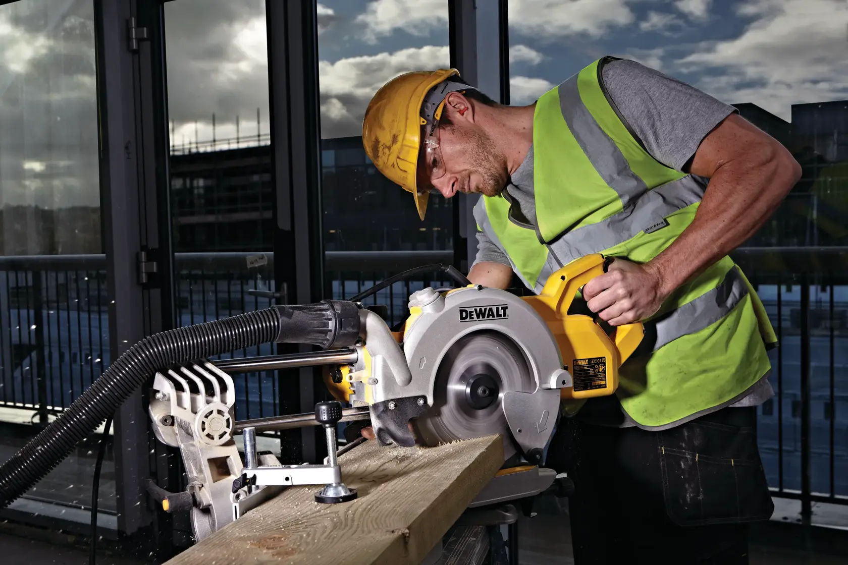 250mm Mitre Saw