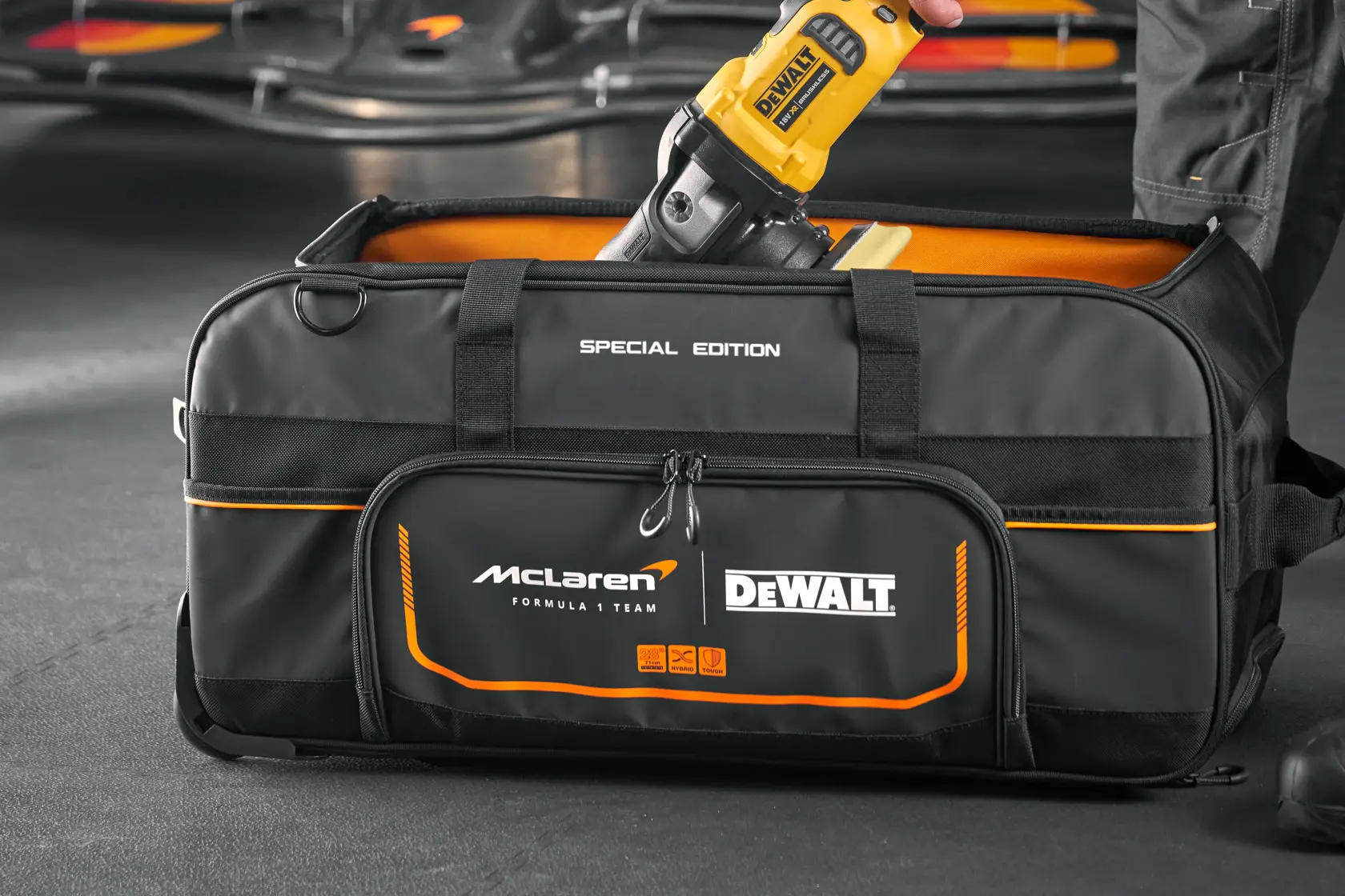 x McLaren F1 Team Pro Duffle Bag