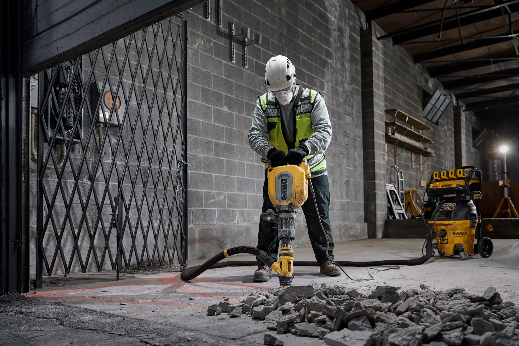 38 L M-Class Wet/Dry Dust Extractor